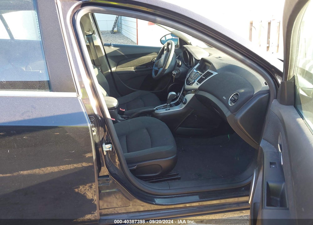 2012 CHEVROLET CRUZE LT VIN: 1G1PE5SC8C7102820