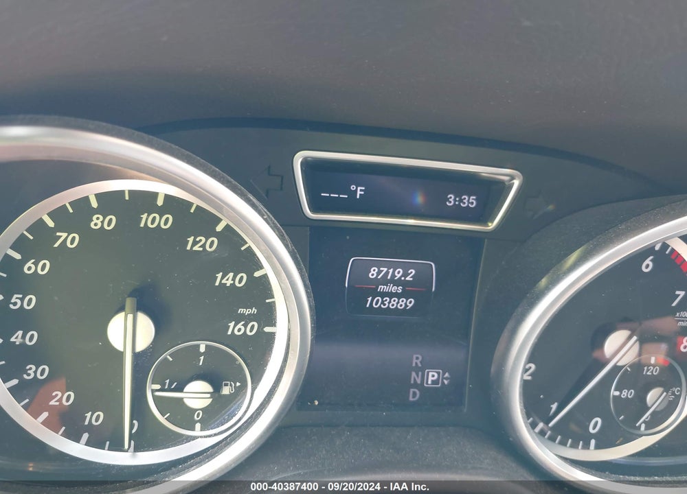 2015 MERCEDES-BENZ GL 550 4MATIC VIN: 4JGDF7DE0FA442418