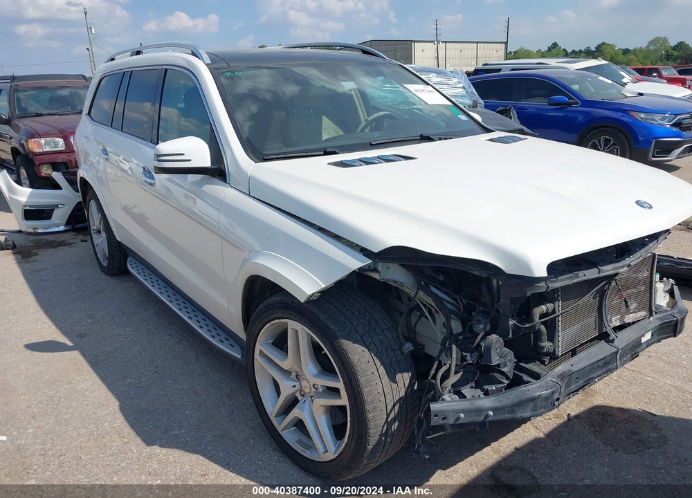 2015 MERCEDES-BENZ GL 550 4MATIC VIN: 4JGDF7DE0FA442418