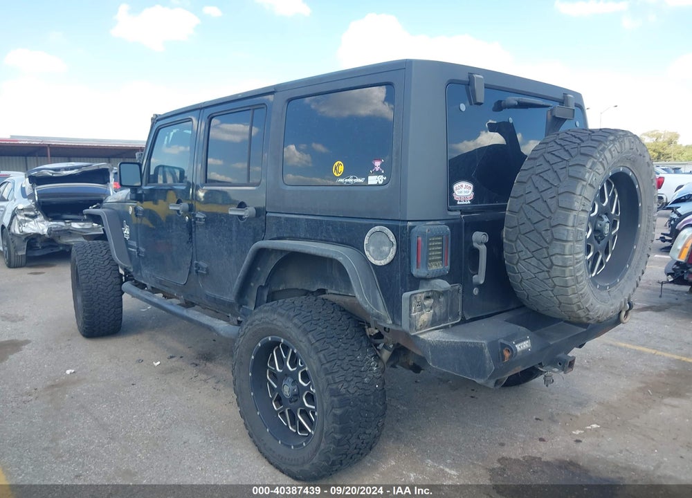2011 JEEP WRANGLER UNLIMITED SPORT VIN: 1J4BA3H15BL569250