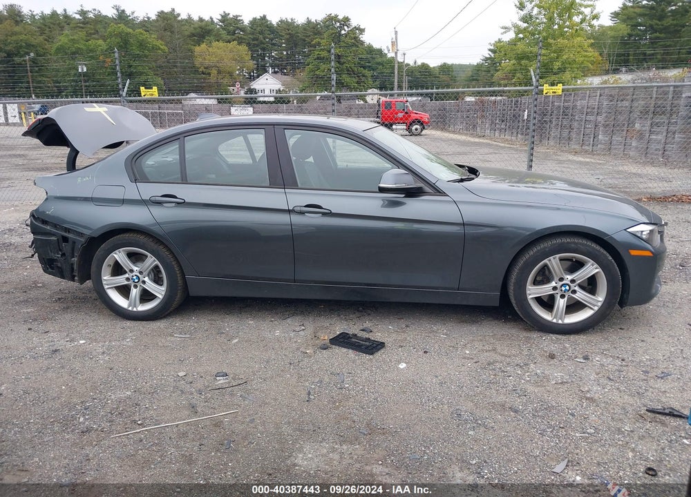 2013 BMW 328I XDRIVE VIN: WBA3B5G53DNS05825