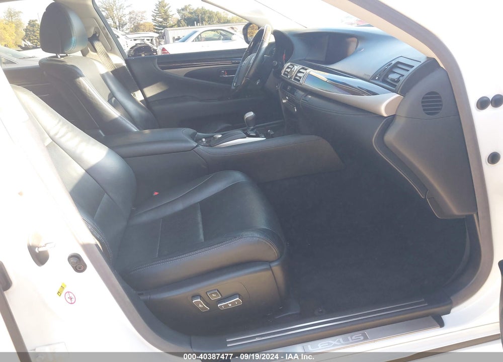 2014 LEXUS LS 460 VIN: JTHCL5EF9E5020108