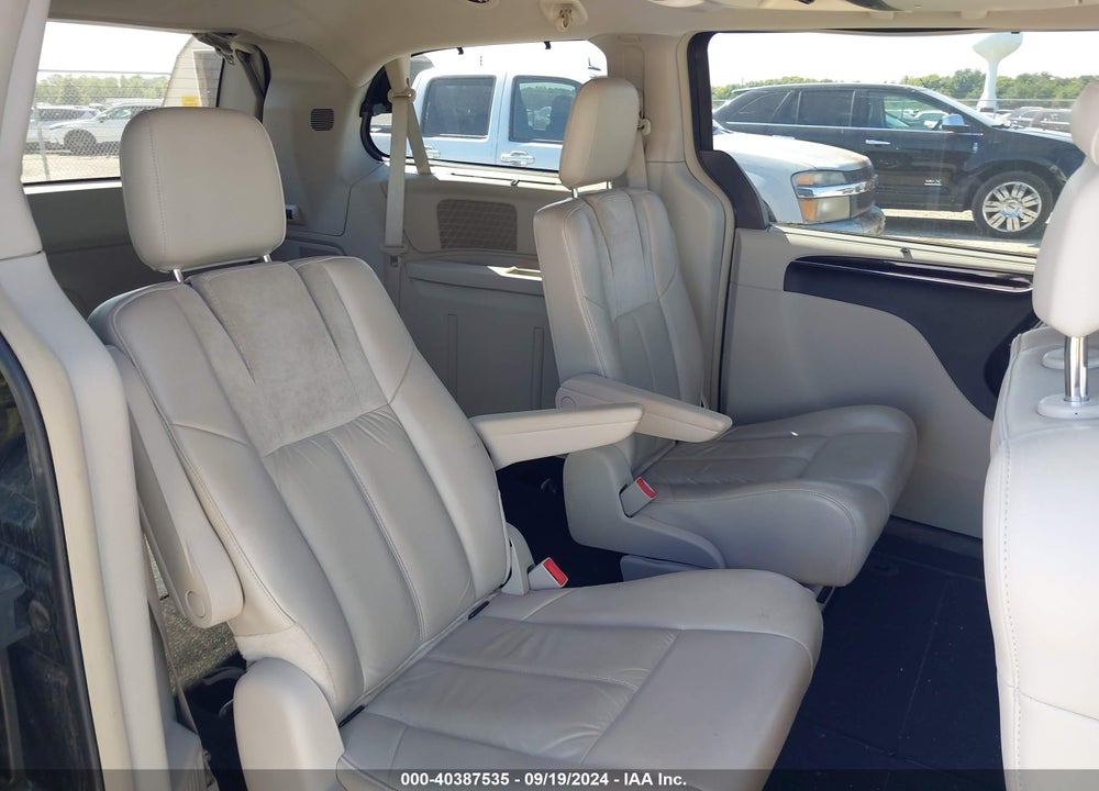 2012 CHRYSLER TOWN & COUNTRY LIMITED VIN: 2C4RC1GG7CR303407