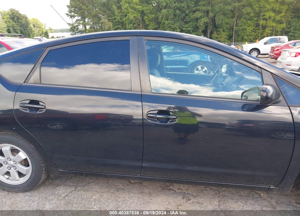 2007 TOYOTA PRIUS VIN: JTDKB20U877577135