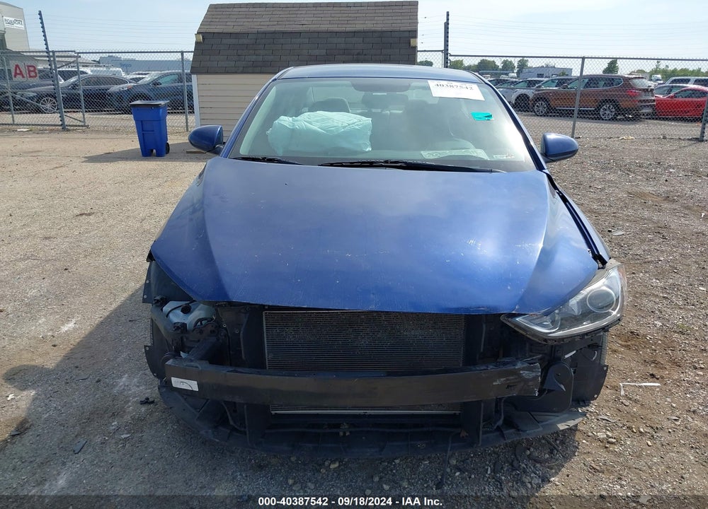 2018 HYUNDAI ELANTRA SEL VIN: 5NPD84LF8JH270535