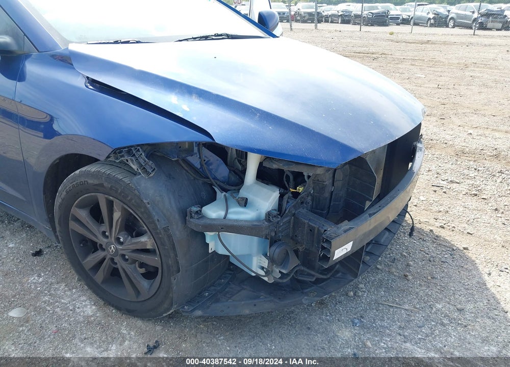 2018 HYUNDAI ELANTRA SEL VIN: 5NPD84LF8JH270535