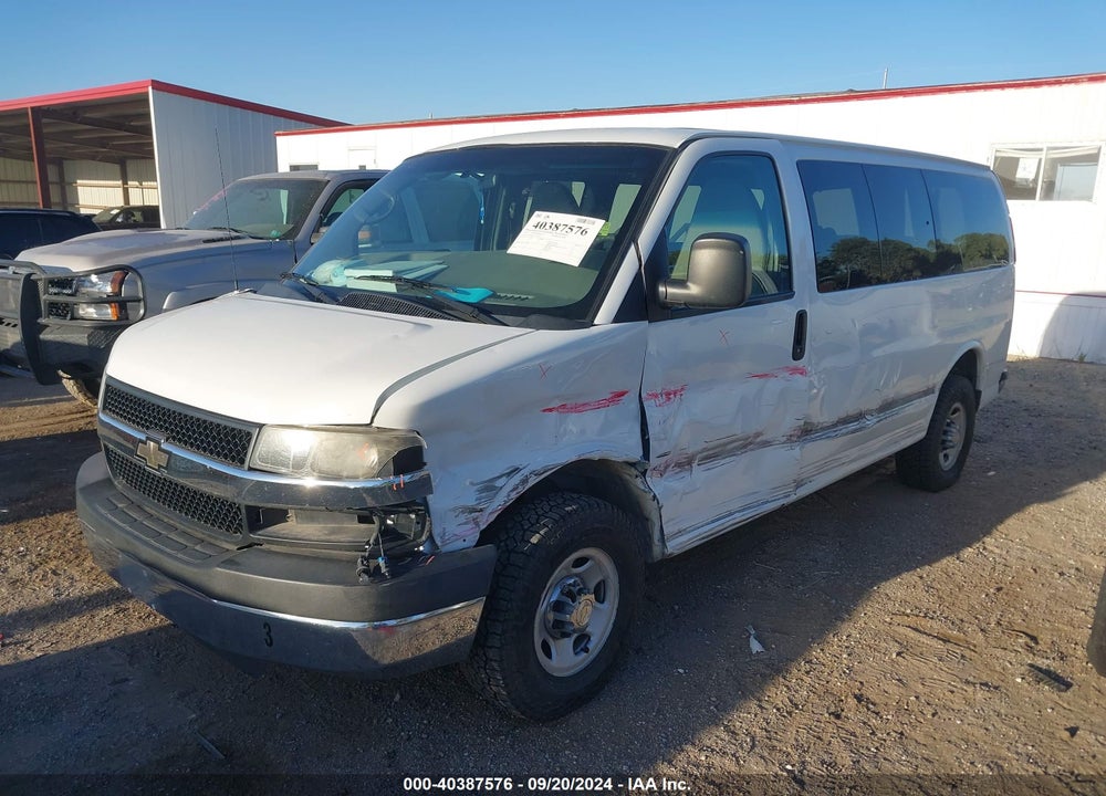2010 CHEVROLET EXPRESS 2500 LT VIN: 1GAZGRDGXA1174113