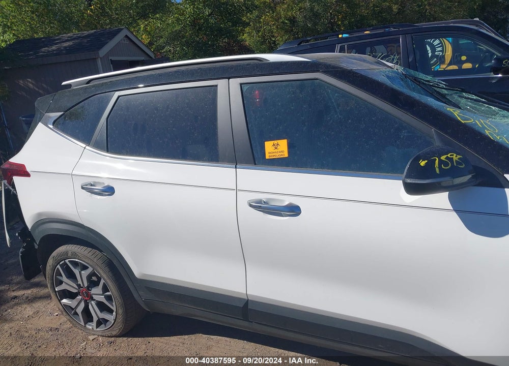 2023 KIA SELTOS VIN: KNDETCA23P7463606