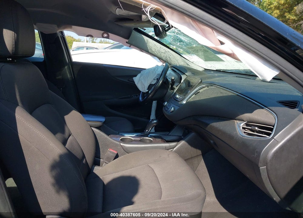 2018 CHEVROLET MALIBU LT VIN: 1G1ZD5ST6JF239544