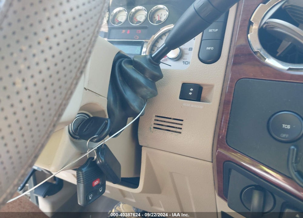2010 FORD F-250 KING RANCH VIN: 1FTSW2AR9AEA66373