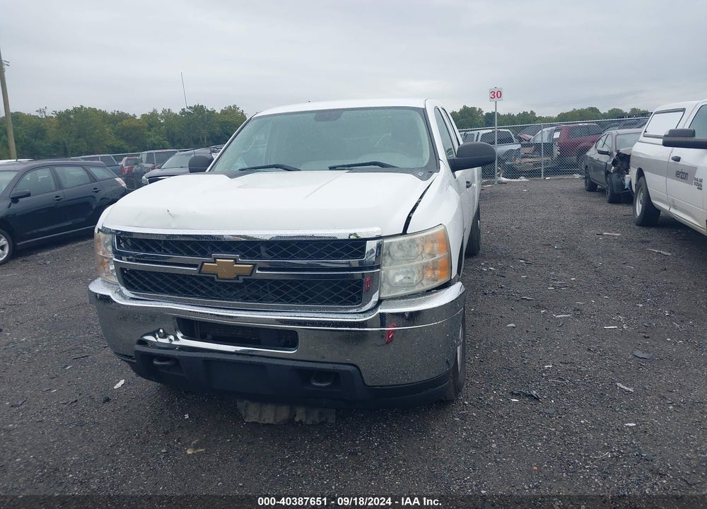 2011 CHEVROLET SILVERADO 2500HD WORK TRUCK VIN: 1GC2CVCG1BZ311988