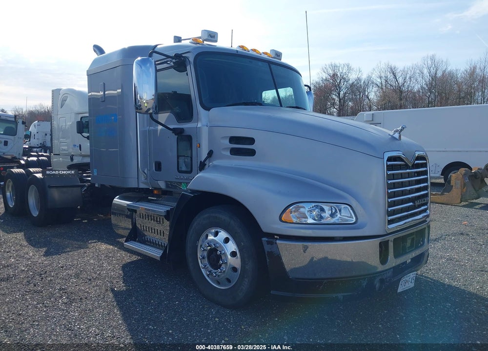 2015 MACK CXU613 CXU600 VIN: 1M1AW09Y2FM043218