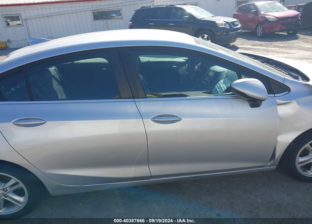 2018 CHEVROLET CRUZE LT AUTO VIN: 1G1BE5SM9J7136362