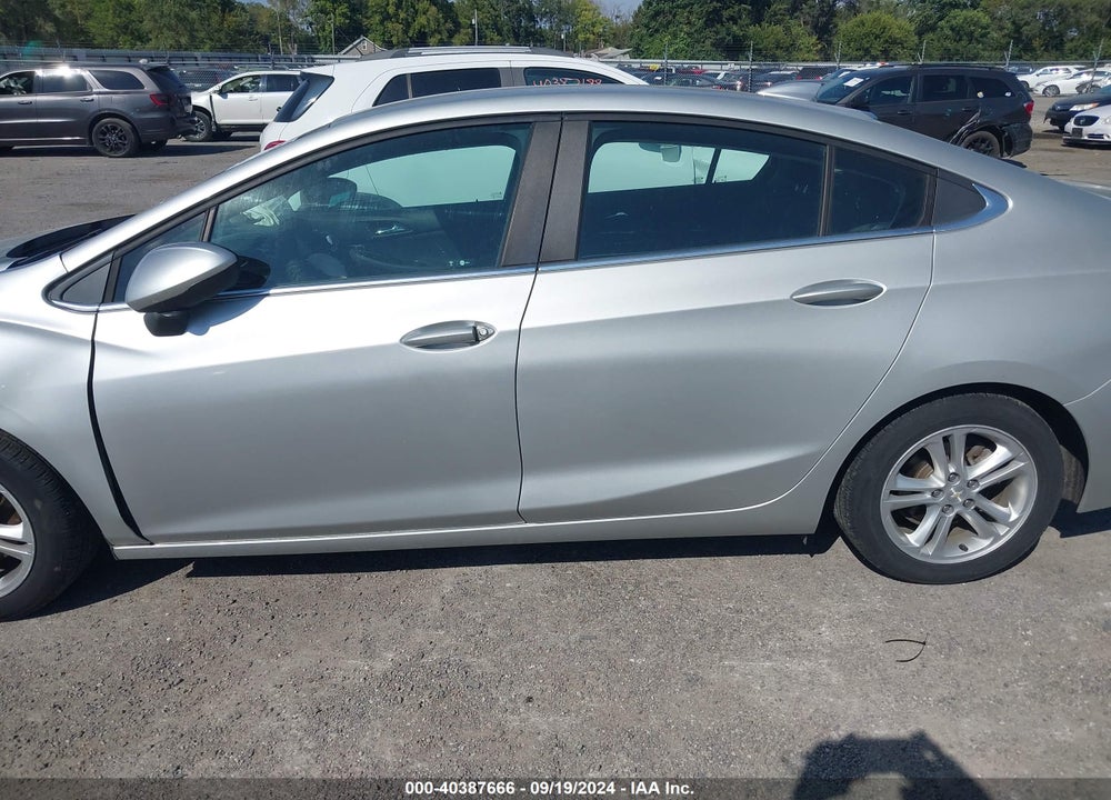 2018 CHEVROLET CRUZE LT AUTO VIN: 1G1BE5SM9J7136362