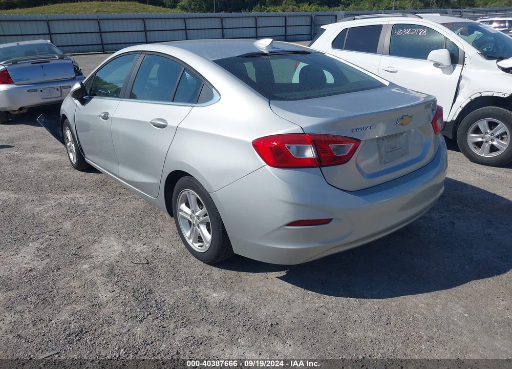 2018 CHEVROLET CRUZE LT AUTO VIN: 1G1BE5SM9J7136362