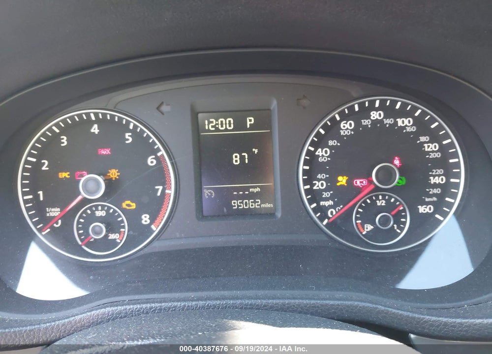 2014 VOLKSWAGEN PASSAT 2.5L S VIN: 1VWAP7A39EC024544