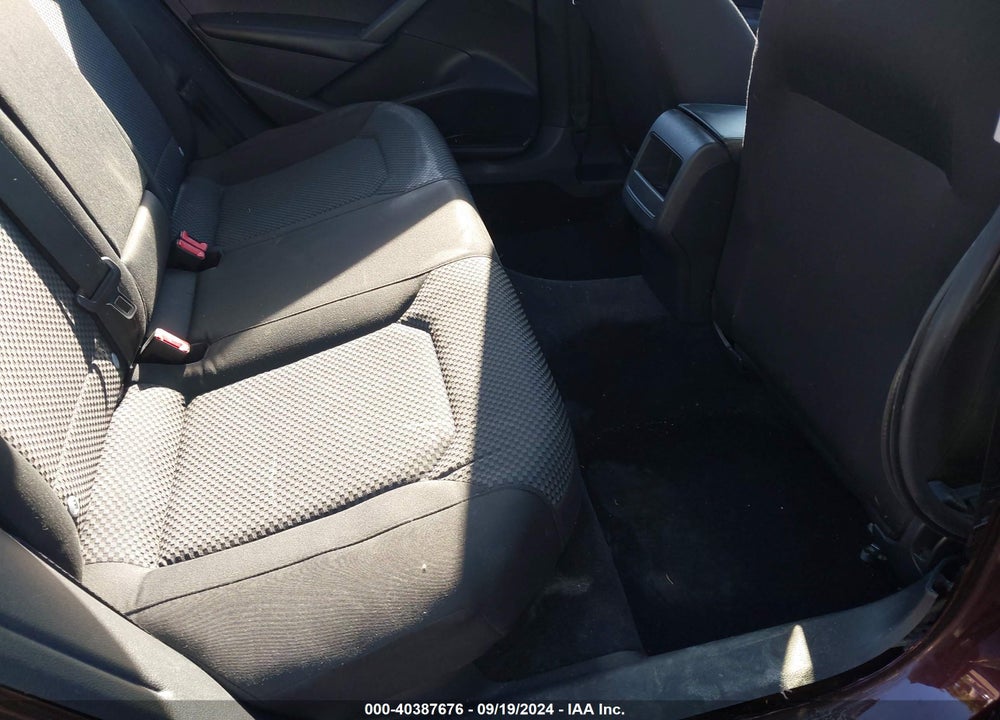 2014 VOLKSWAGEN PASSAT 2.5L S VIN: 1VWAP7A39EC024544