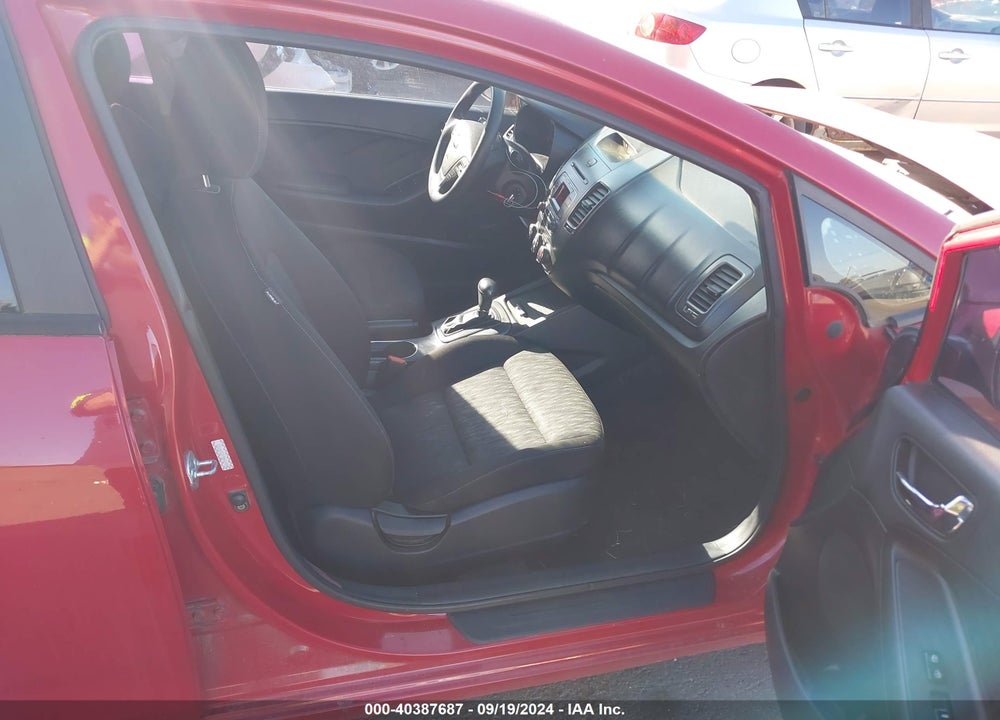 2016 KIA FORTE LX VIN: KNAFK4A61G5544922