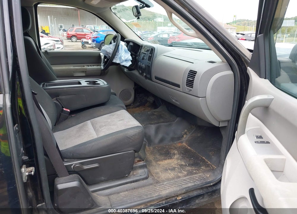 2008 GMC SIERRA 1500 WORK TRUCK VIN: 1GTEC19C48Z259470