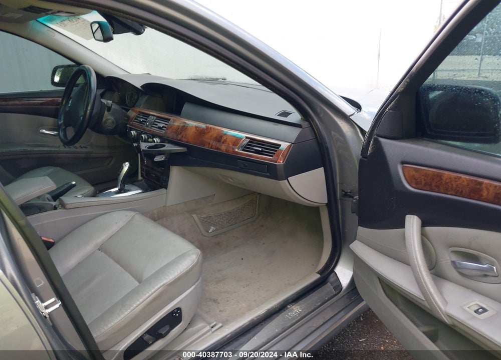2009 BMW 528I VIN: WBANU53599C120659