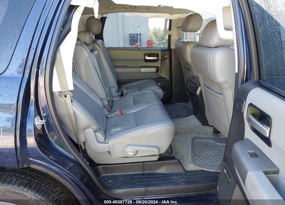 2010 TOYOTA SEQUOIA LIMITED 5.7L V8 VIN: 5TDKY5G18AS029449