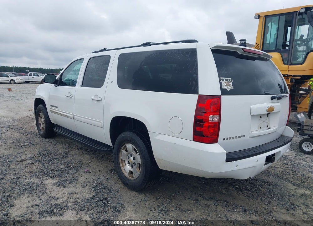 2014 CHEVROLET SUBURBAN 1500 LT VIN: 1GNSKJE75ER123088