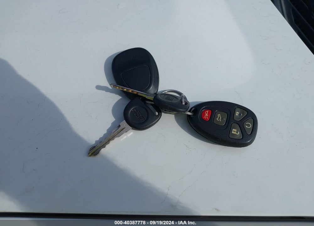 2014 CHEVROLET SUBURBAN 1500 LT VIN: 1GNSKJE75ER123088