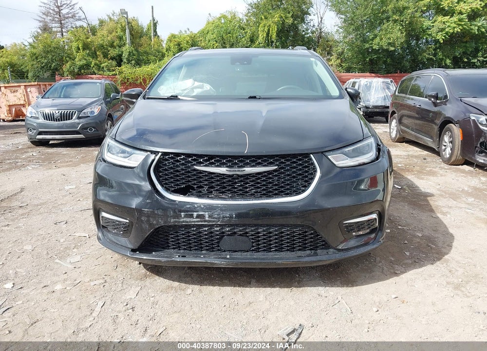 2022 CHRYSLER PACIFICA TOURING L VIN: 2C4RC1BG5NR128777