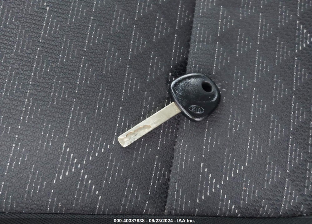 2020 KIA RIO LX VIN: 3KPA24AD1LE283706