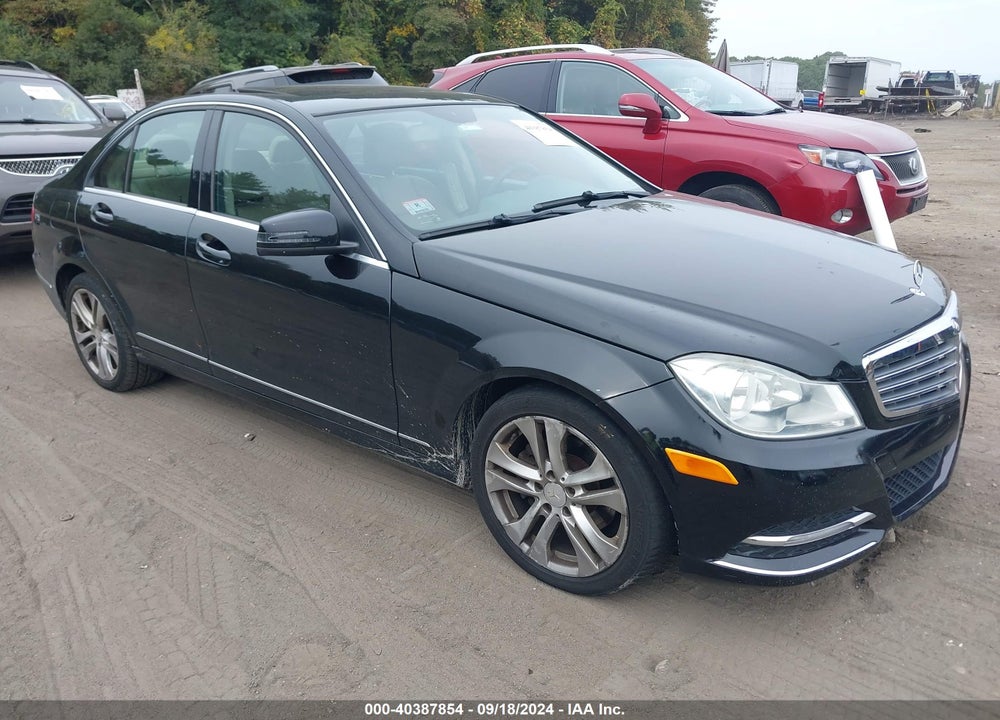 2012 MERCEDES-BENZ C 300 LUXURY 4MATIC/SPORT 4MATIC VIN: WDDGF8BB3CF892357