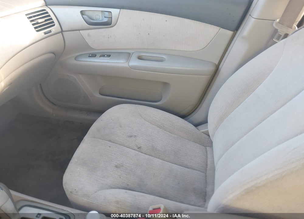 2007 KIA OPTIMA LX VIN: KNAGE123275086970