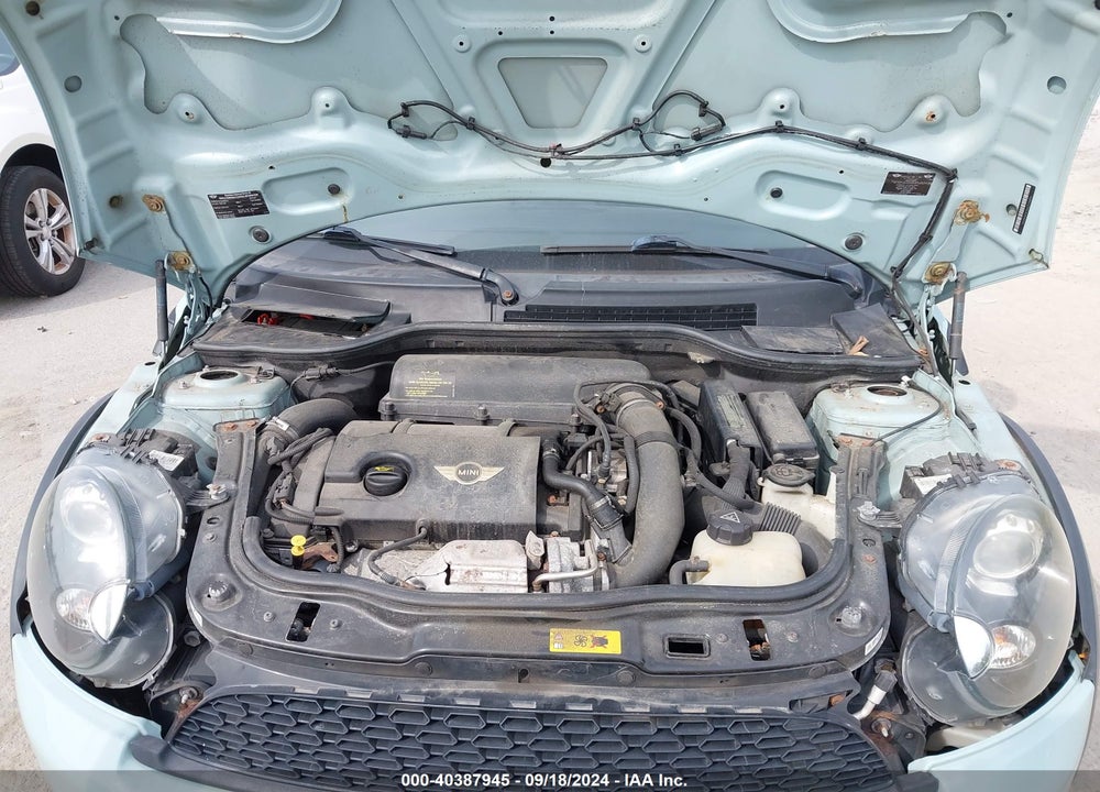 2012 MINI COOPER S VIN: WMWSV3C56CTY26094