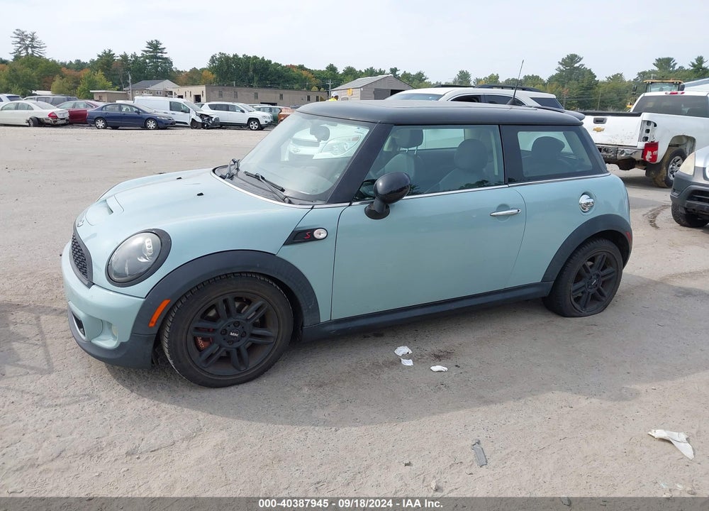 2012 MINI COOPER S VIN: WMWSV3C56CTY26094