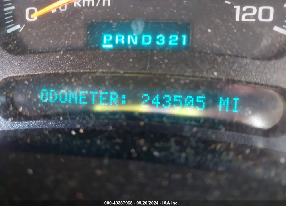2004 CHEVROLET TAHOE Z71 VIN: 1GNEK13Z94R138015