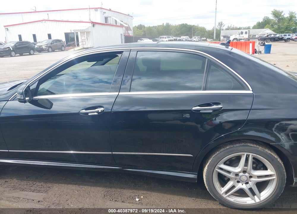 2011 MERCEDES-BENZ E 550 4MATIC VIN: WDDHF9AB7BA363548