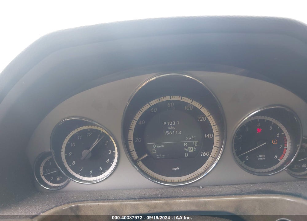 2011 MERCEDES-BENZ E 550 4MATIC VIN: WDDHF9AB7BA363548