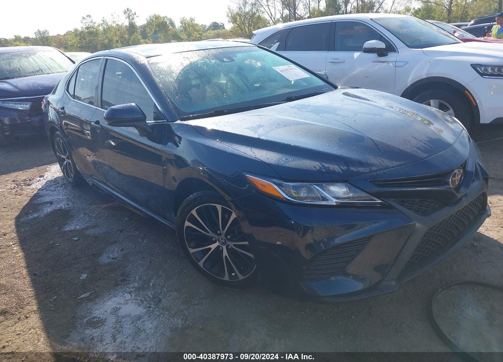2018 TOYOTA CAMRY SE VIN: 4T1B11HK5JU640910