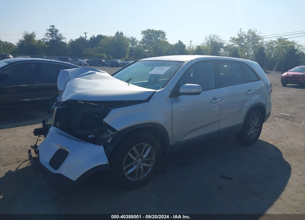 2014 KIA SORENTO LX VIN: 5XYKTCA69EG527086
