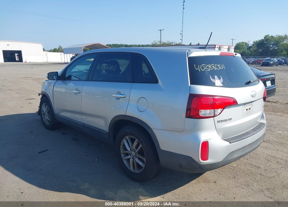 2014 KIA SORENTO LX VIN: 5XYKTCA69EG527086