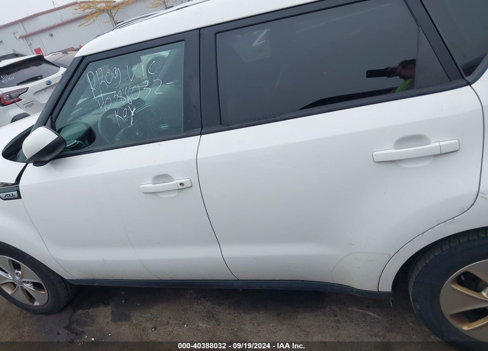 2016 KIA SOUL VIN: KNDJN2A21G7250723