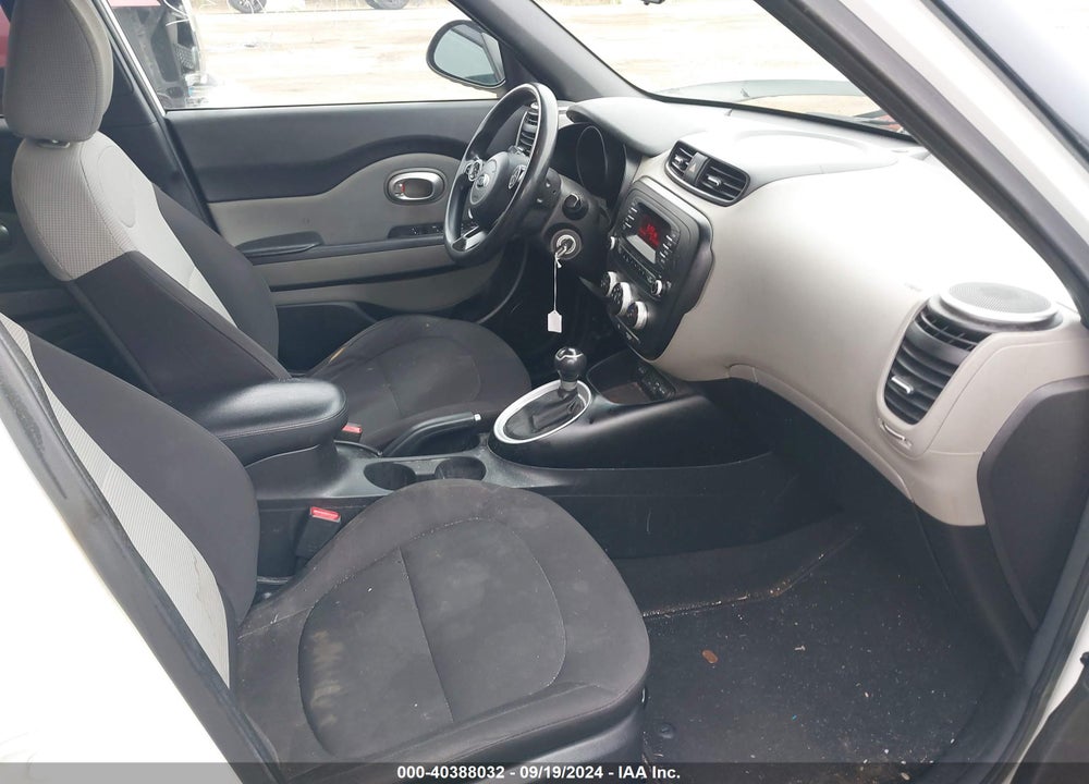2016 KIA SOUL VIN: KNDJN2A21G7250723