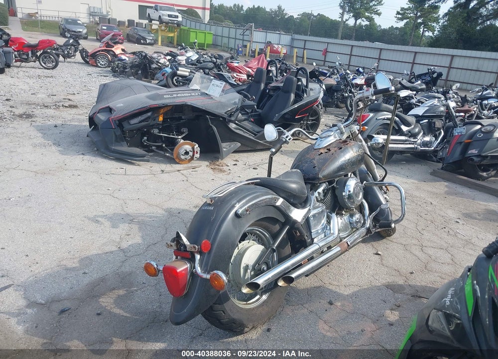 2000 YAMAHA XVS65 A VIN: JYAVM01E5YA015714