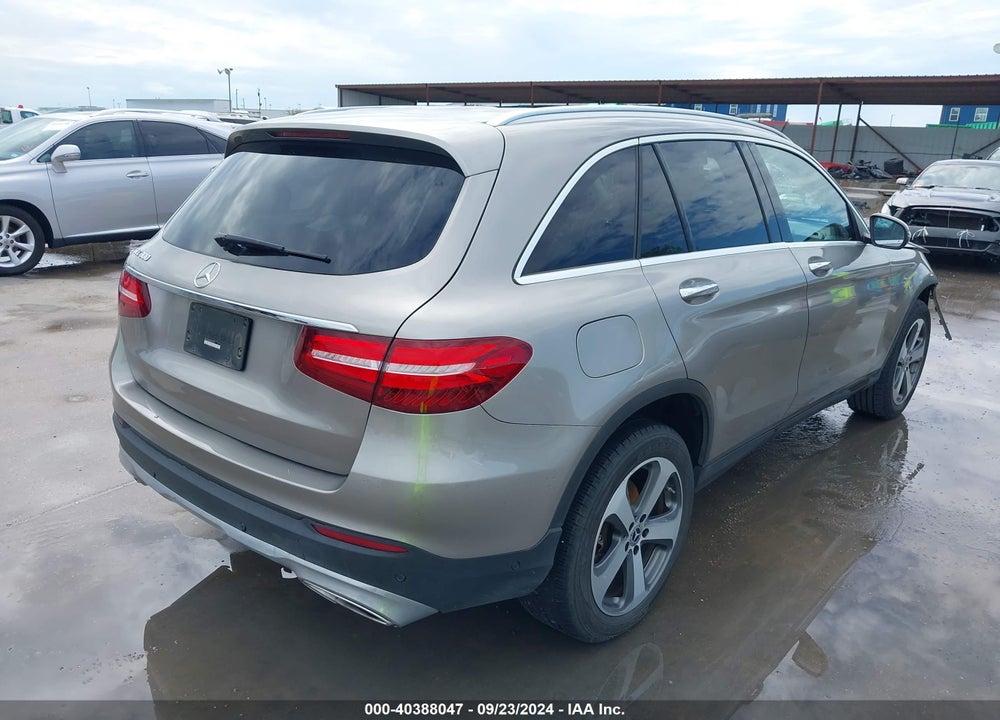 2019 MERCEDES-BENZ GLC 300 VIN: WDC0G4JB1KF553057