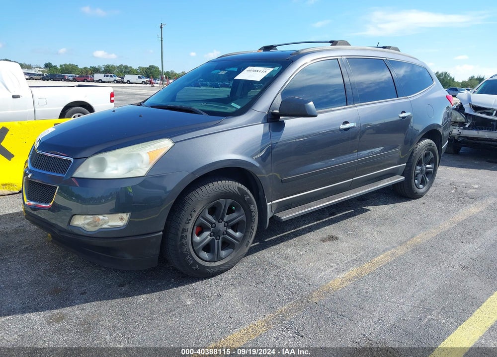 2011 CHEVROLET TRAVERSE LS VIN: 1GNKREED4BJ331241