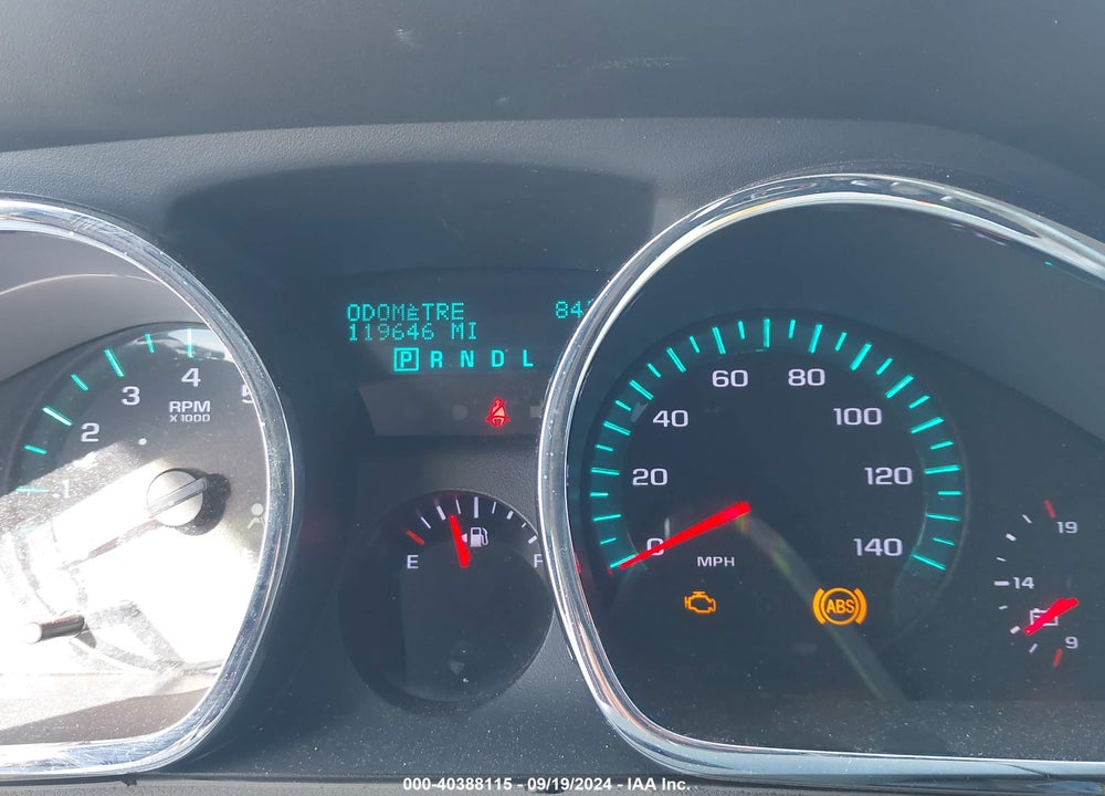 2011 CHEVROLET TRAVERSE LS VIN: 1GNKREED4BJ331241