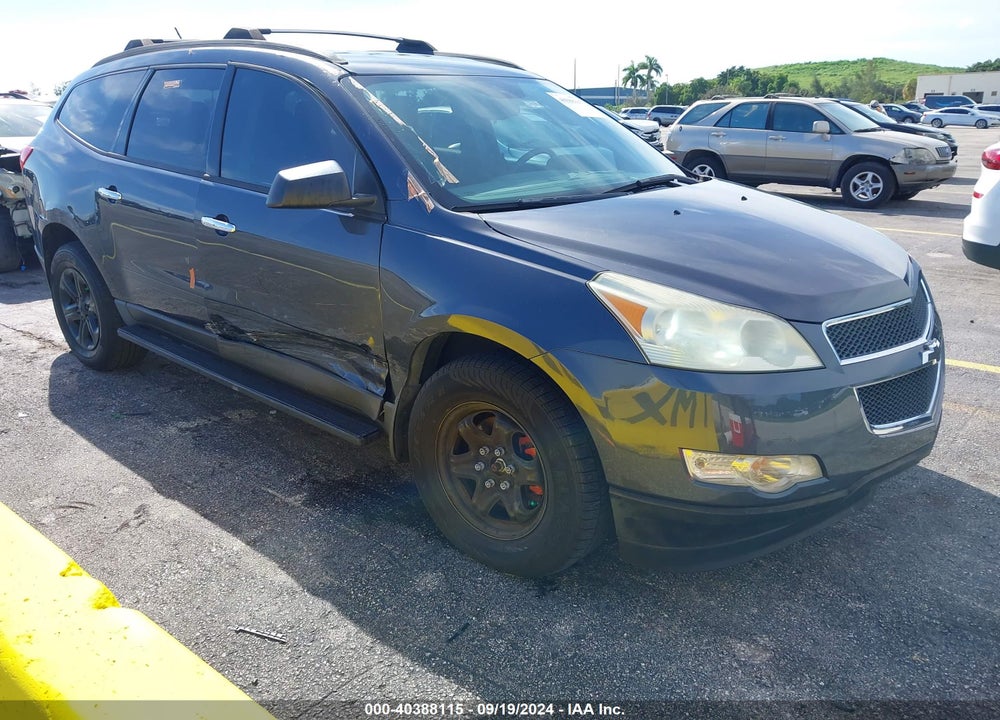 2011 CHEVROLET TRAVERSE LS VIN: 1GNKREED4BJ331241