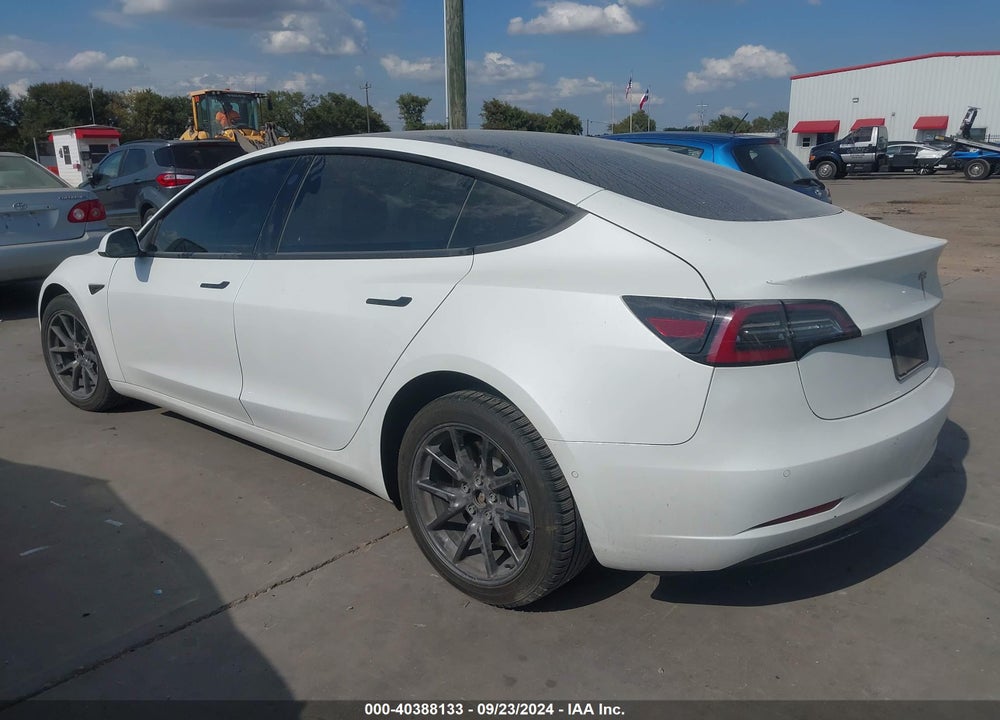 2021 TESLA MODEL 3 STANDARD RANGE PLUS REAR-WHEEL DRIVE VIN: 5YJ3E1EAXMF987137