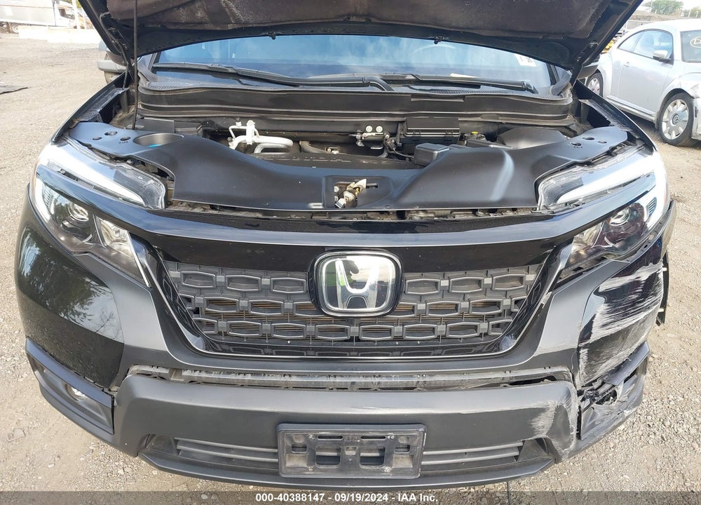 2021 HONDA PASSPORT AWD SPORT VIN: 5FNYF8H24MB010012