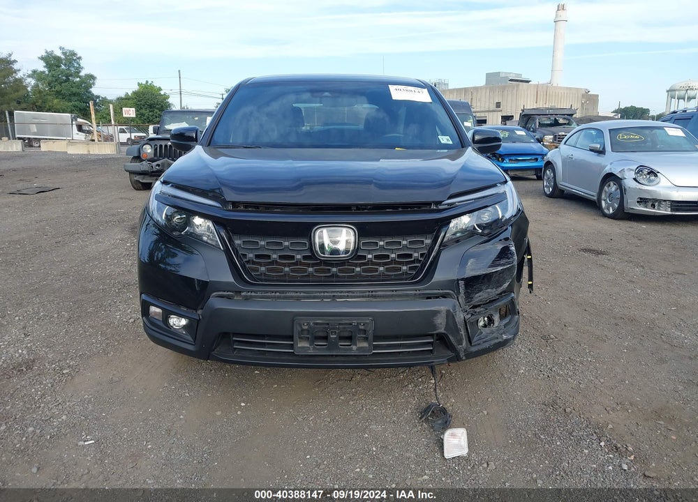 2021 HONDA PASSPORT AWD SPORT VIN: 5FNYF8H24MB010012