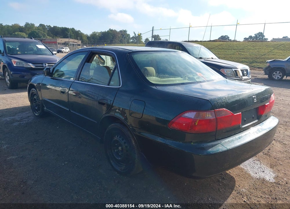 1999 HONDA ACCORD LX VIN: JHMCG564XXC054851